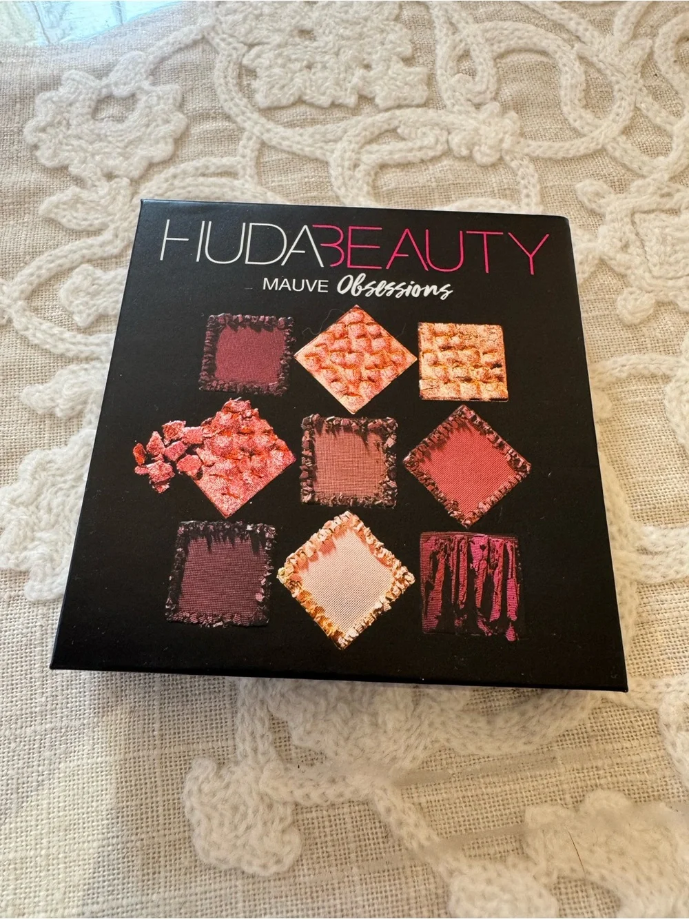 HUDA BEAUTY Mauve Obsessions Eyeshadow Palette - Mauve, Pink, Rose Gold